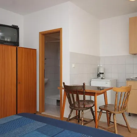 With A Parking Space Dugi Rat, Omis - 7481 *