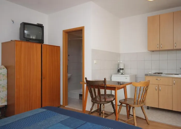 With A Parking Space Dugi Rat, Omis - 7481 *