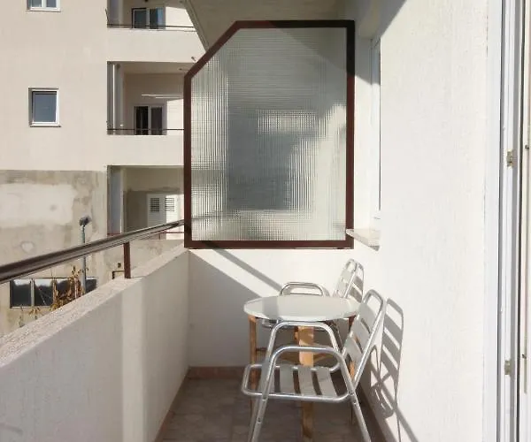 Apartmán With A Parking Space Dugi Rat, Omis - 7481 Dugi Rat