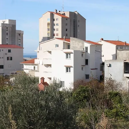 With A Parking Space Dugi Rat, Omis - 7481 Dugi Rat