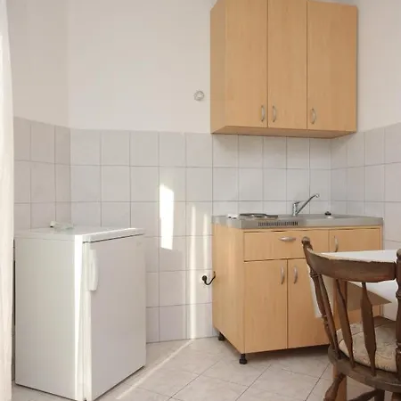 With A Parking Space Dugi Rat, Omis - 7481 *