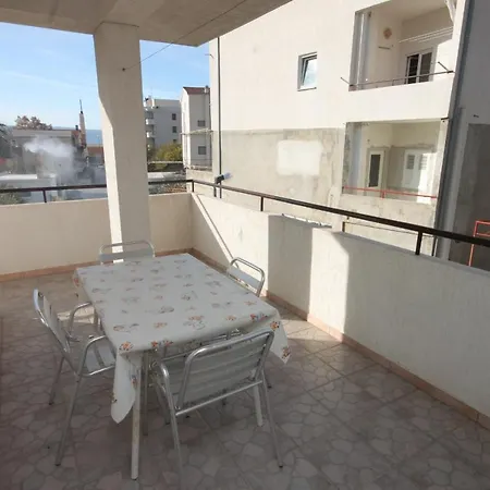 Appartement With A Parking Space Dugi Rat, Omis - 7481 *