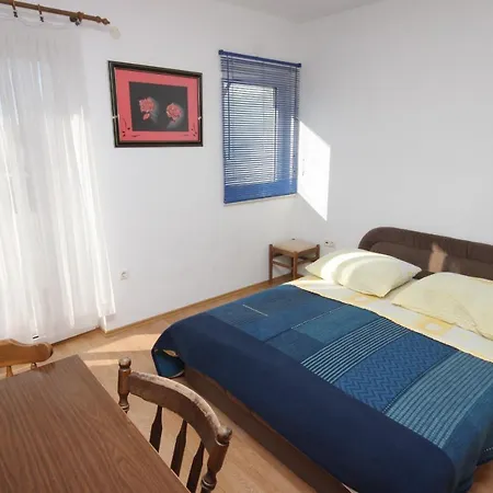 With A Parking Space Dugi Rat, Omis - 7481 *