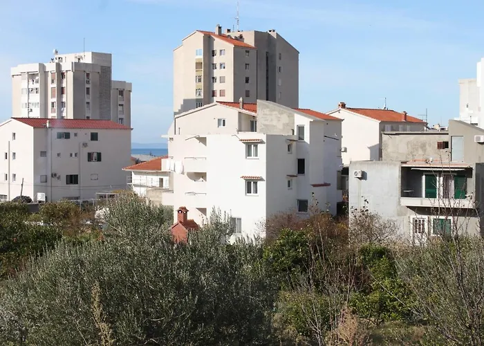 With A Parking Space Dugi Rat, Omis - 7481 Dugi Rat