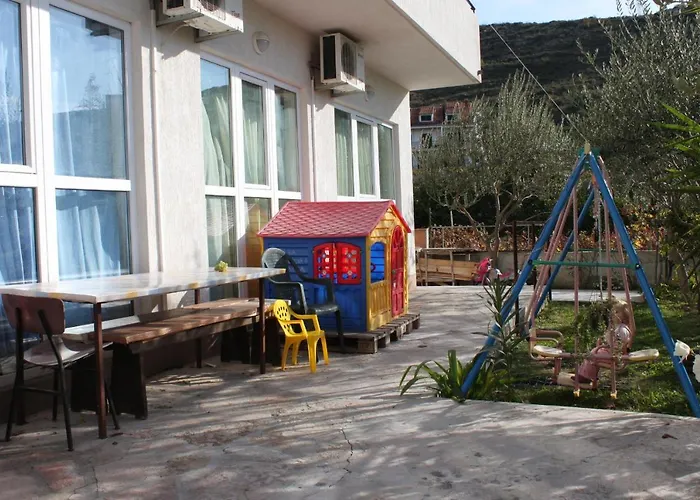 With A Parking Space Dugi Rat, Omis - 7481 *