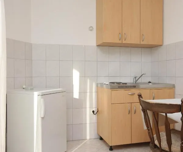 With A Parking Space Dugi Rat, Omis - 7481 *