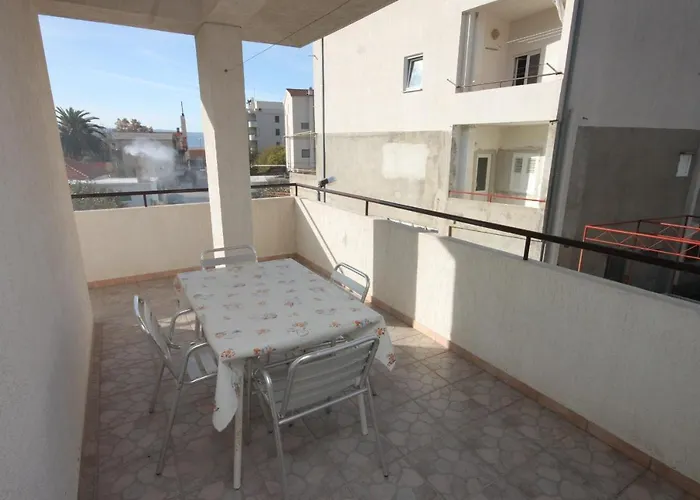 Apartman With A Parking Space Dugi Rat, Omis - 7481 *