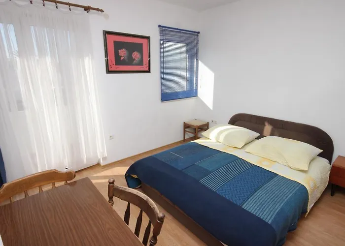 With A Parking Space Dugi Rat, Omis - 7481 *