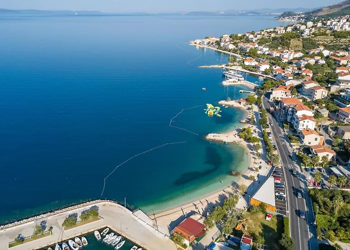 With A Parking Space Dugi Rat, Omis - 7481